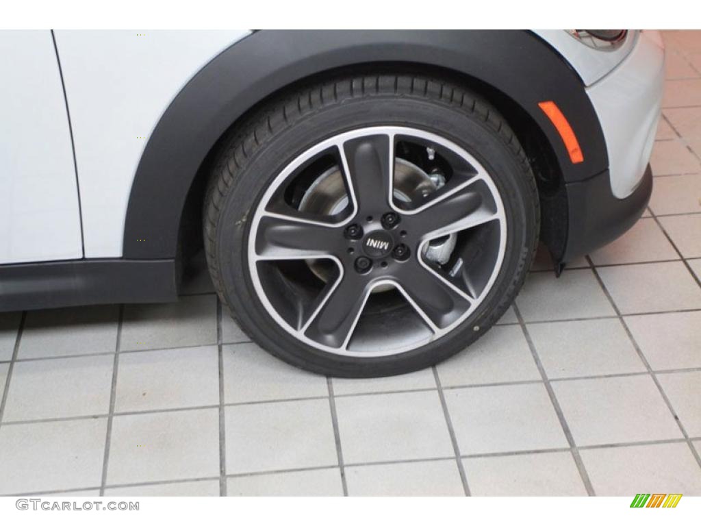 2011 Mini Cooper Clubman Wheel Photo #39990912