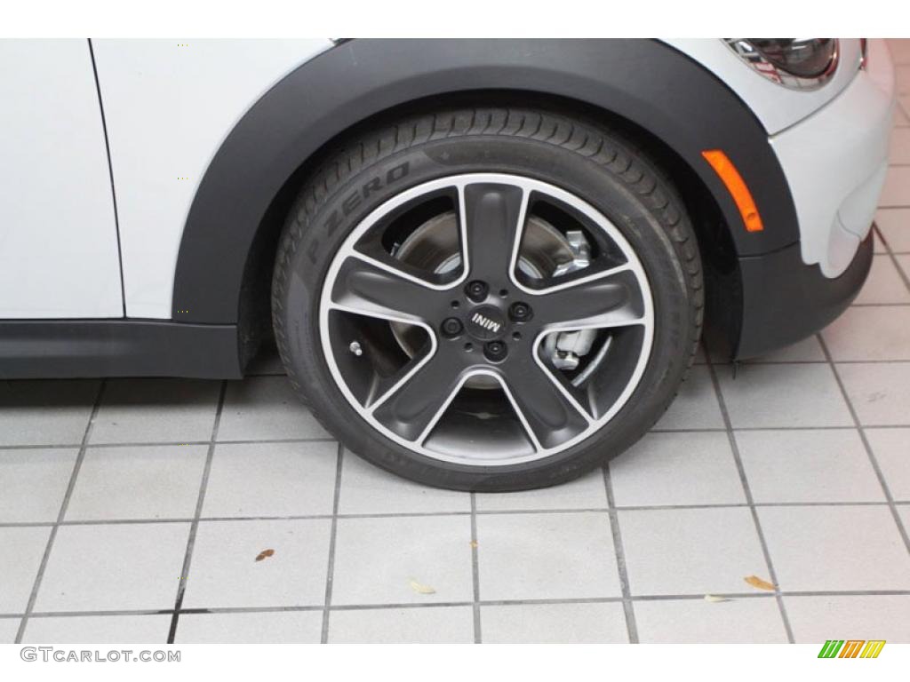 2011 Mini Cooper S Clubman Wheel Photo #39991556