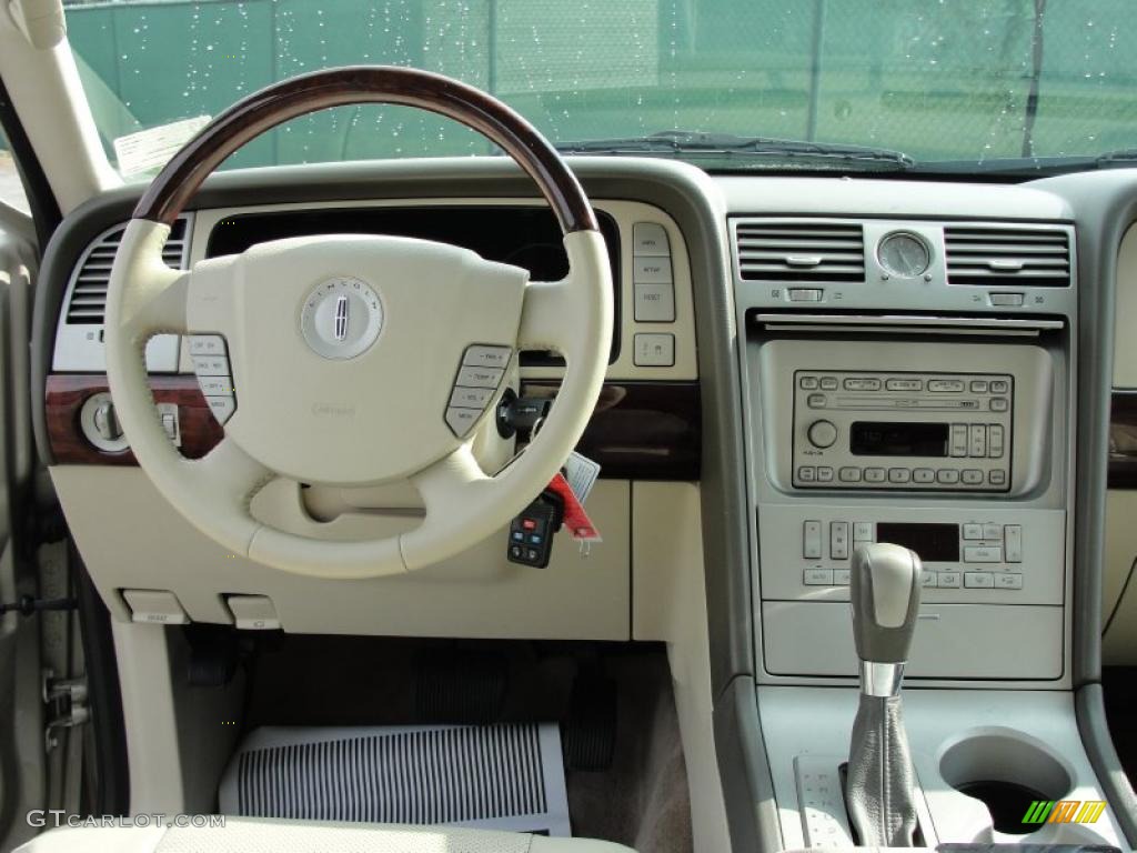 2004 Lincoln Navigator Ultimate Light Parchment Dashboard Photo #39991732
