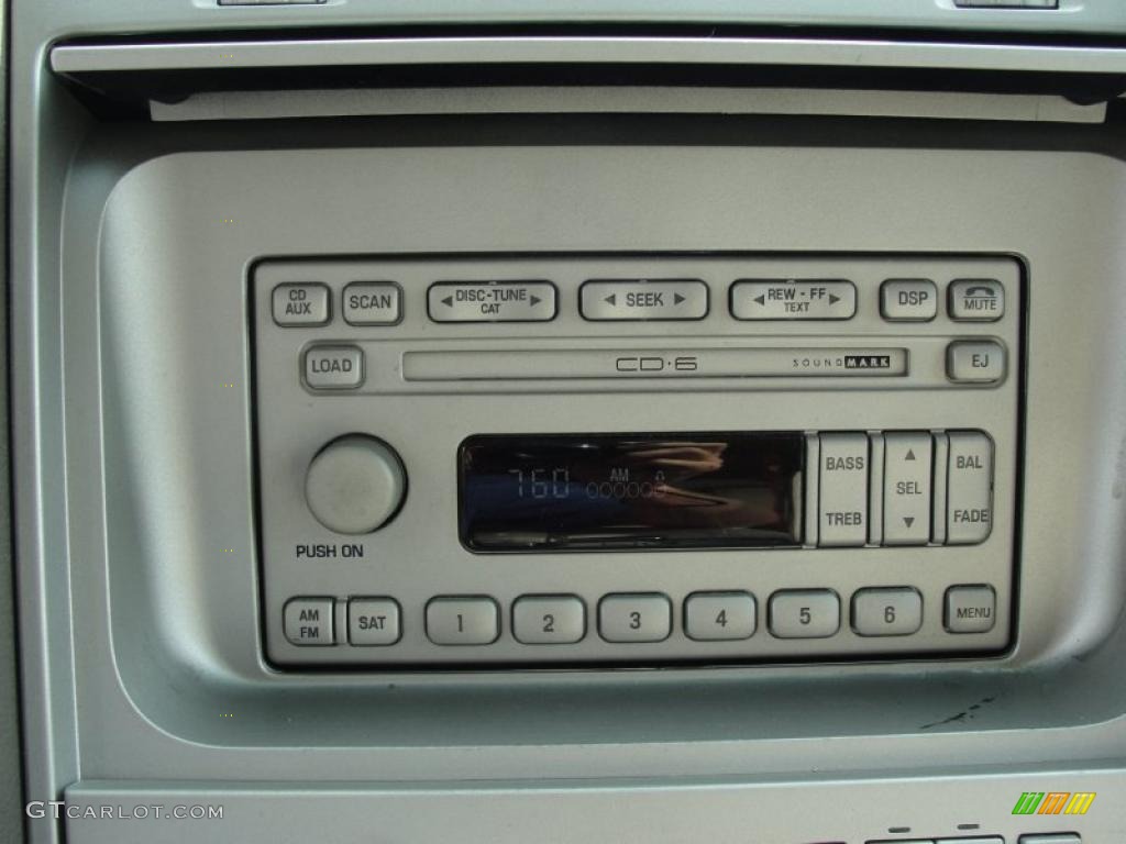 2004 Lincoln Navigator Ultimate Controls Photo #39991764