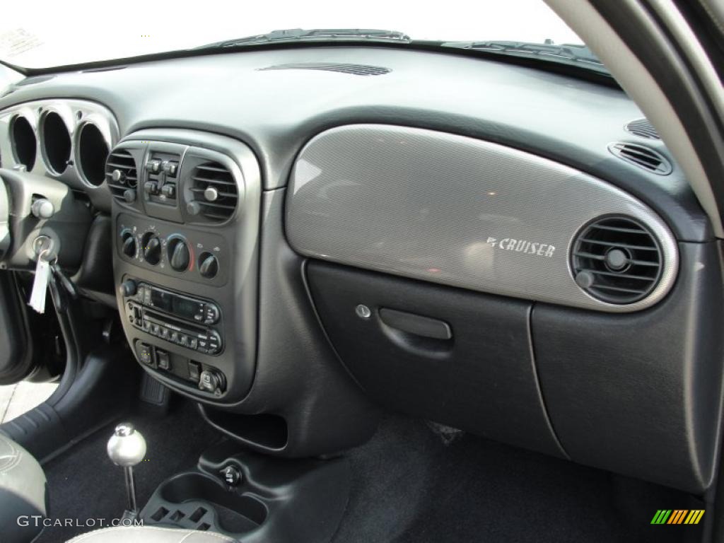 2004 Chrysler PT Cruiser GT Dark Slate Gray Dashboard Photo #39992280