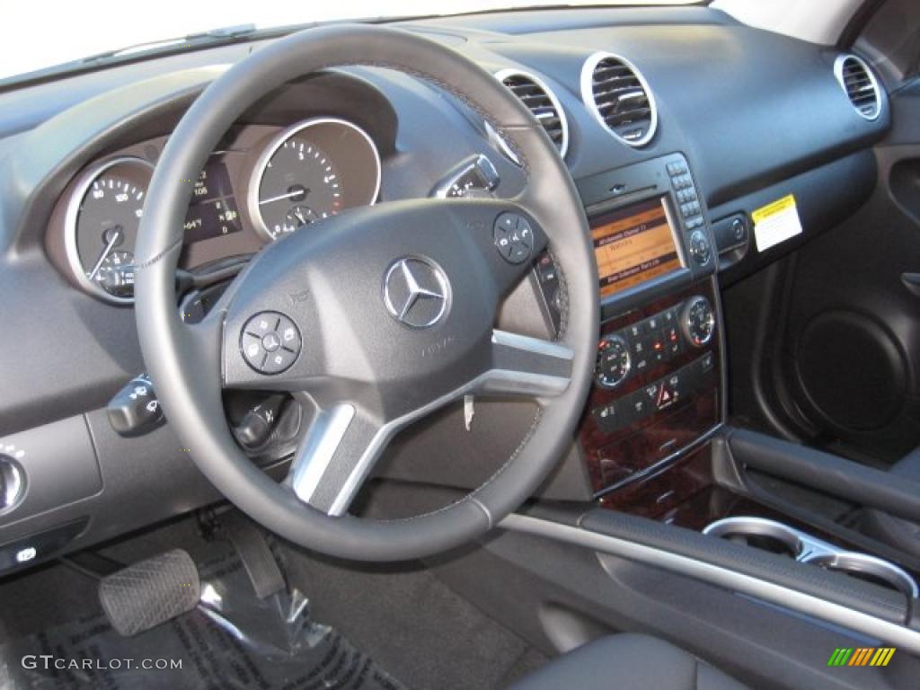 Black Interior 2010 Mercedes-Benz ML 350 BlueTEC 4Matic Photo #39992460