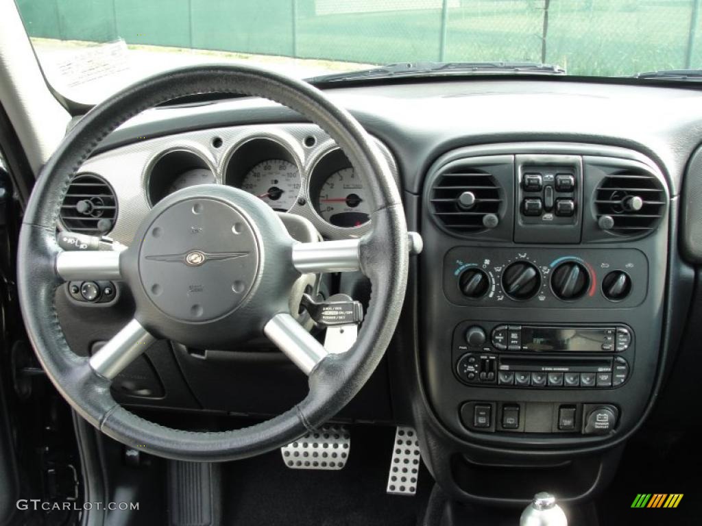 2004 Chrysler PT Cruiser GT Controls Photo #39992484