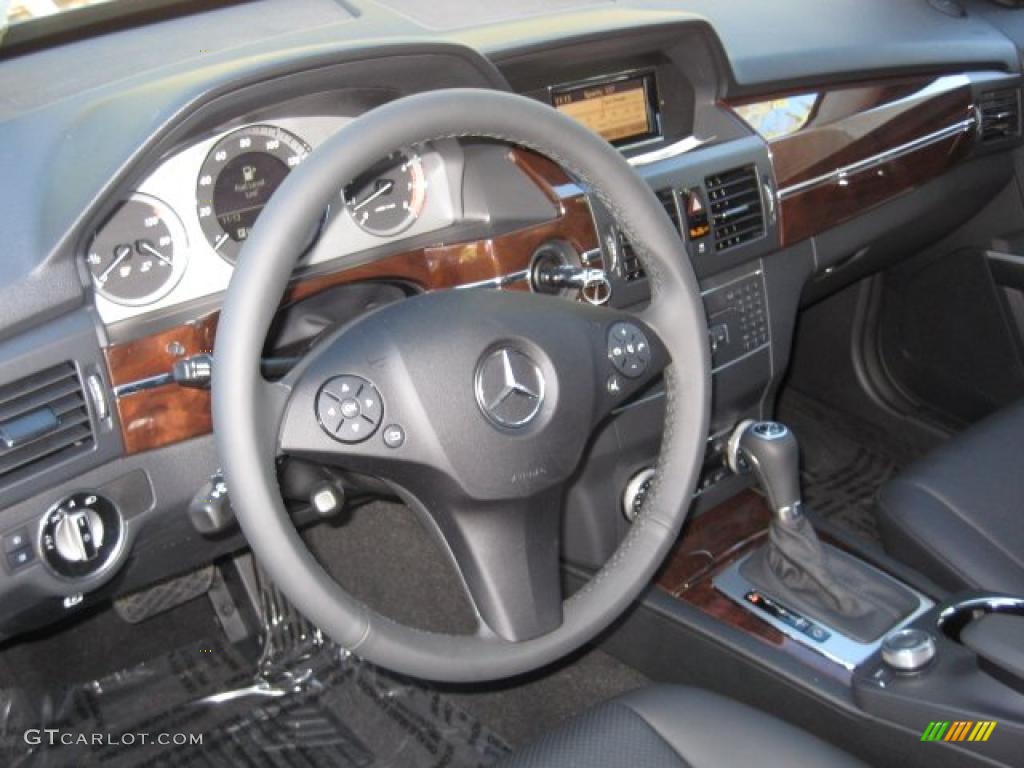 2011 Mercedes-Benz GLK 350 Black Dashboard Photo #39993292