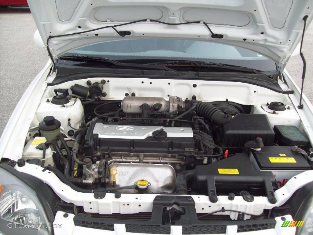 2004 Hyundai Accent GT Coupe Engine Photos