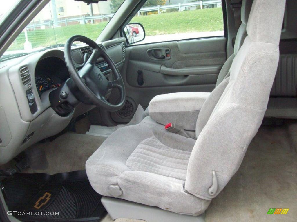 Medium Gray Interior 2000 Chevrolet S10 Ls Extended Cab