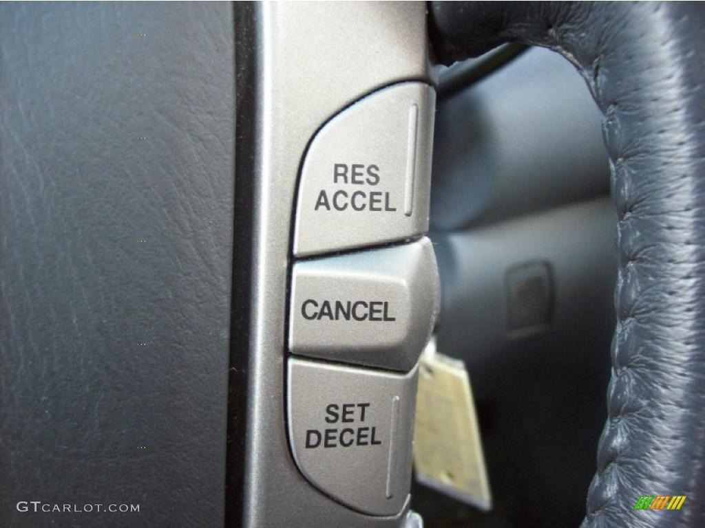 2008 Honda Pilot EX-L 4WD Controls Photo #39997932