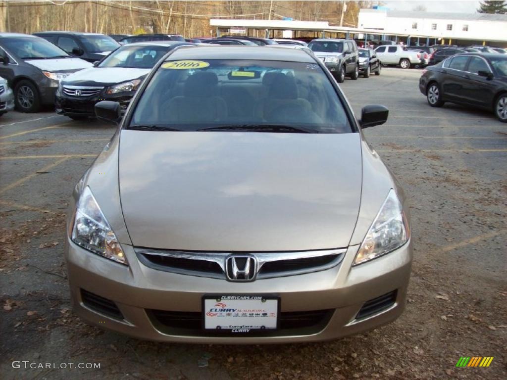 2006 Accord Value Package Sedan - Desert Mist Metallic / Ivory photo #3