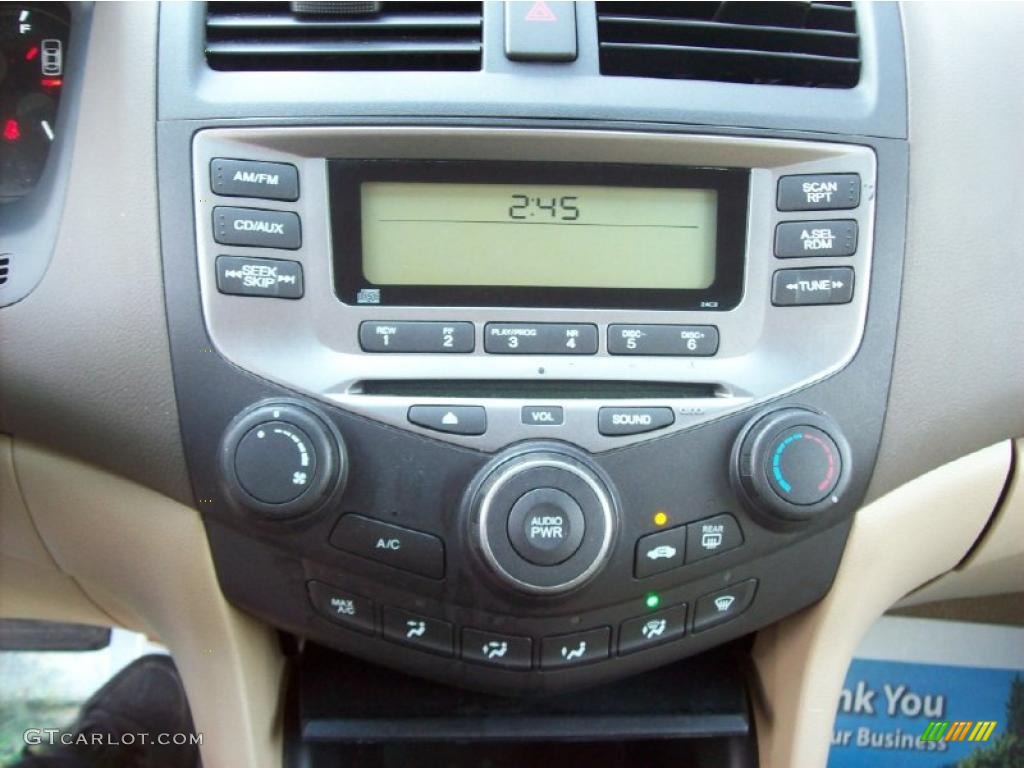 2006 Accord Value Package Sedan - Desert Mist Metallic / Ivory photo #15