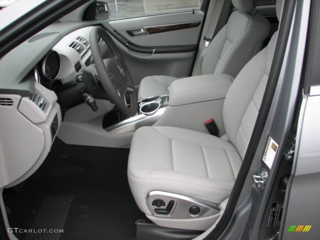 Ash Interior 2011 Mercedes-Benz R 350 BlueTEC 4Matic Photo #39999984