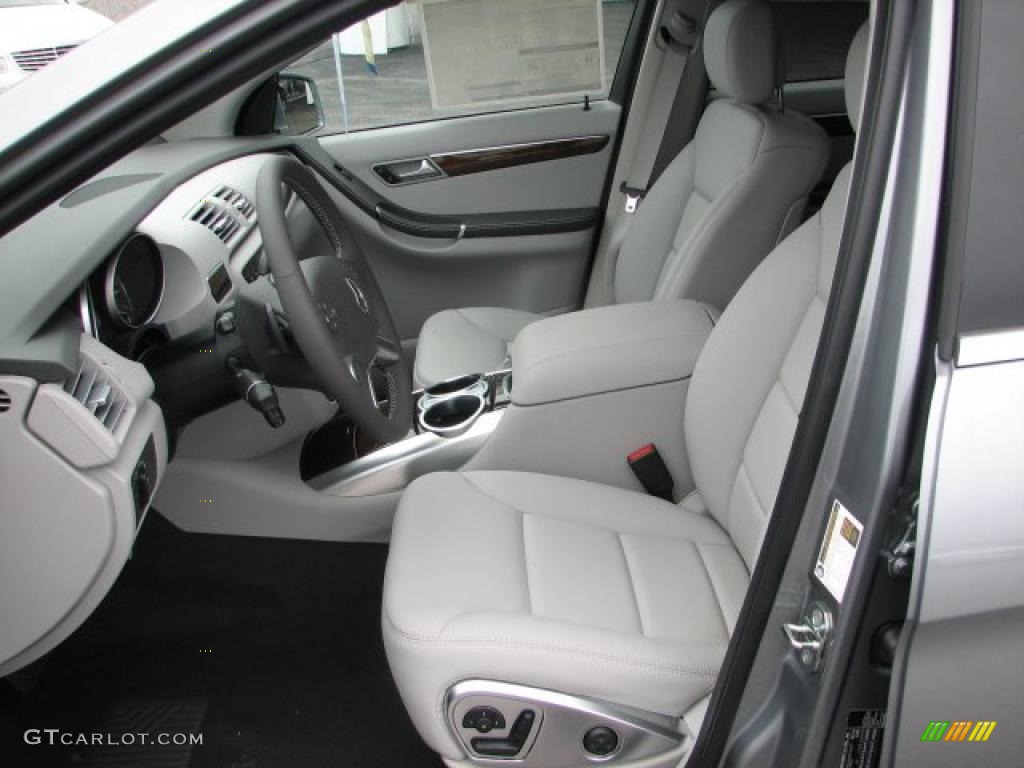 Ash Interior 2011 Mercedes-Benz R 350 BlueTEC 4Matic Photo #39999992