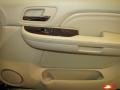 White Diamond - Escalade ESV AWD Photo No. 17