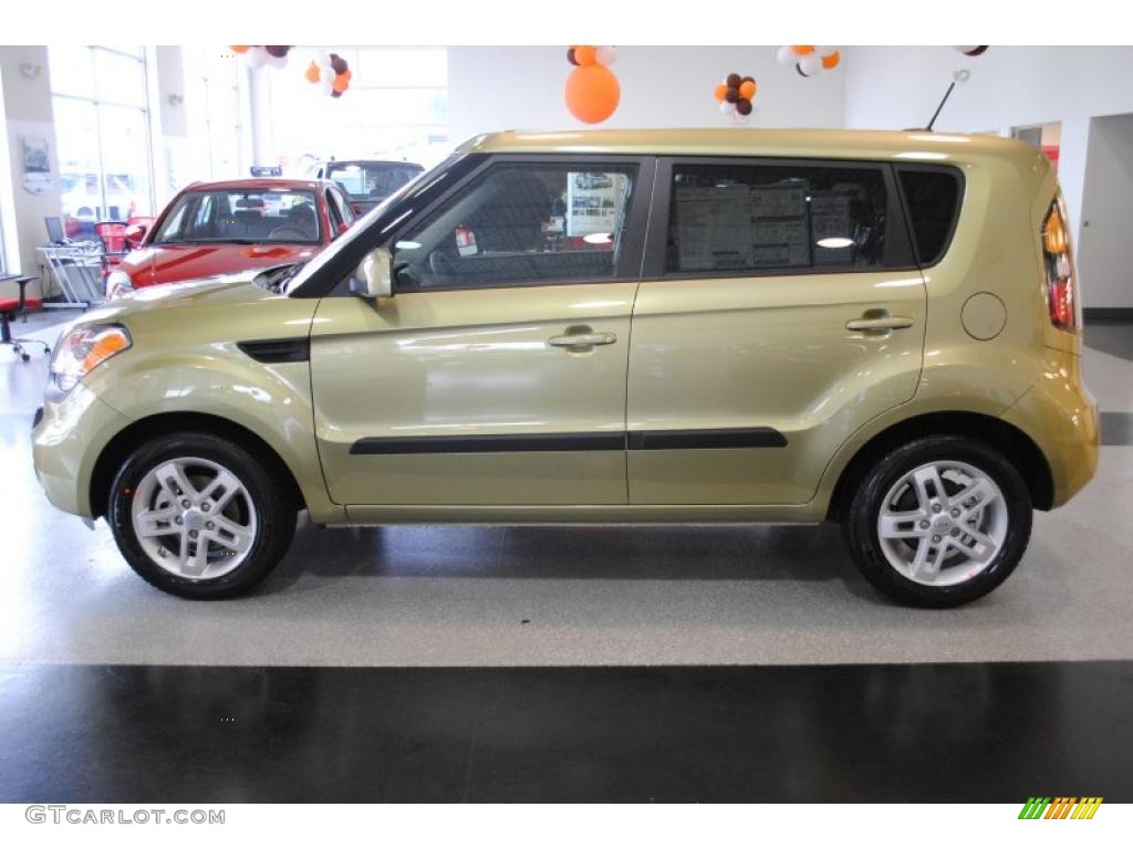 Alien Green 2011 Kia Soul + Exterior Photo #40008662