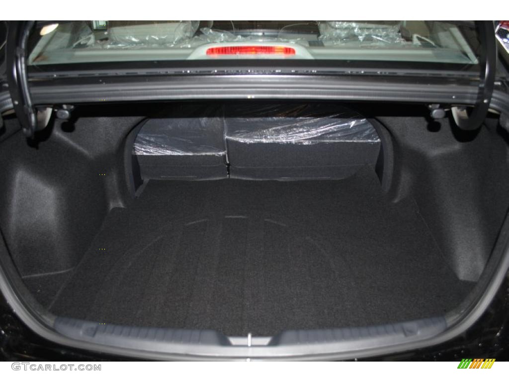 2011 Kia Forte EX Trunk Photo #40010158