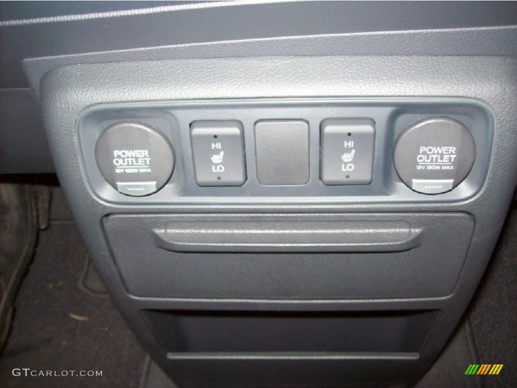 2009 Honda Ridgeline RTL Controls Photo #40010826