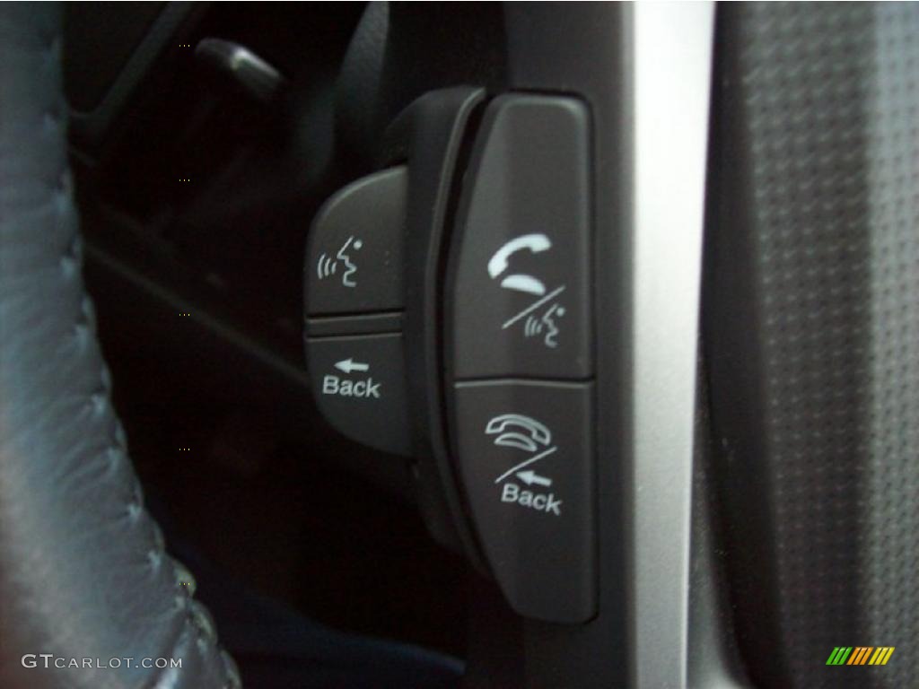 2009 Honda Ridgeline RTL Controls Photo #40010874