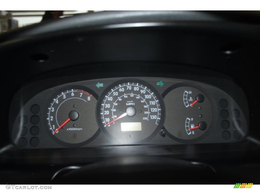 2002 Kia Spectra GS Sedan Gauges Photo #40012590