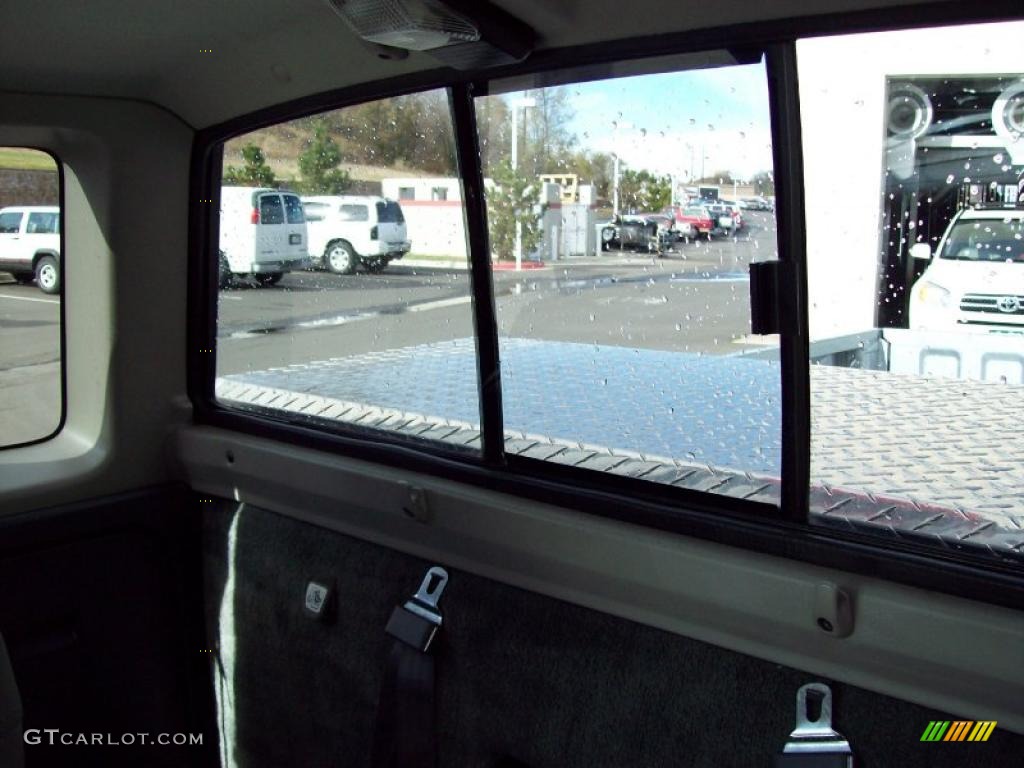 2001 Frontier SE V6 King Cab 4x4 - Silver Ice Metallic / Gray photo #15