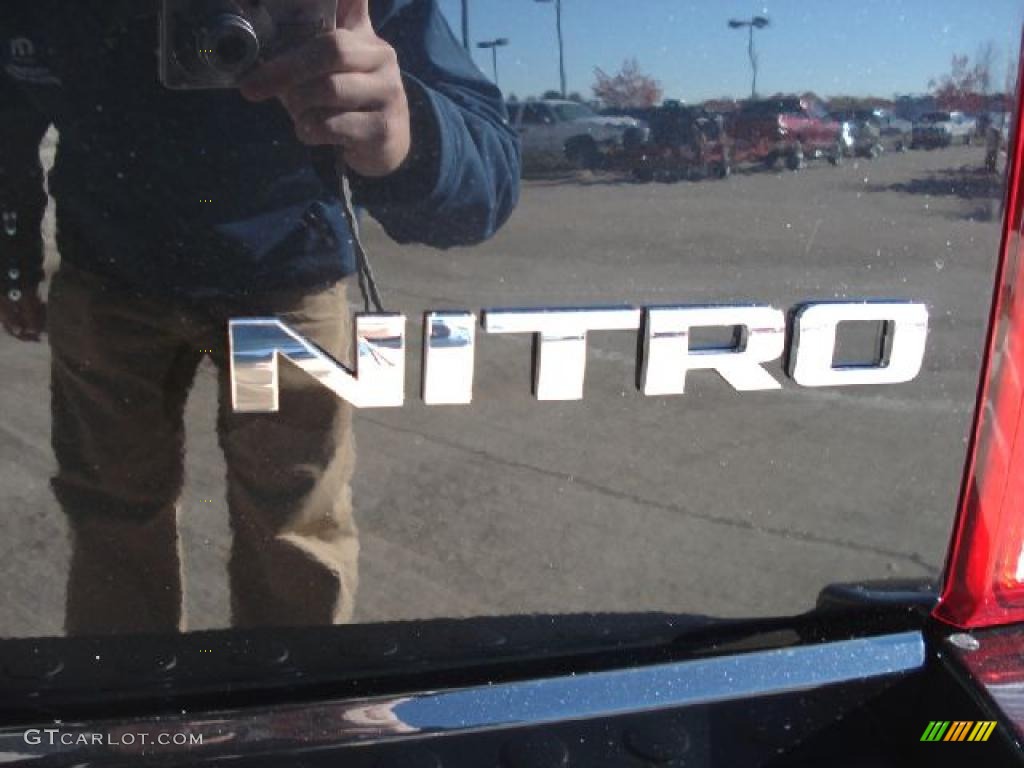 2011 Dodge Nitro Heat Marks and Logos Photo #40013358