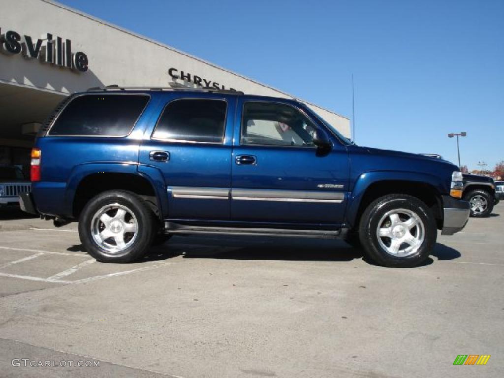 2002 Tahoe LT 4x4 - Indigo Blue Metallic / Tan/Neutral photo #2