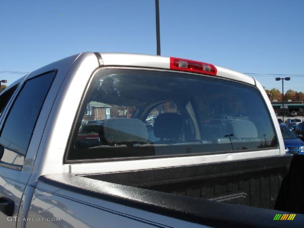 2004 Ram 3500 SLT Quad Cab 4x4 Dually - Bright Silver Metallic / Dark Slate Gray photo #36