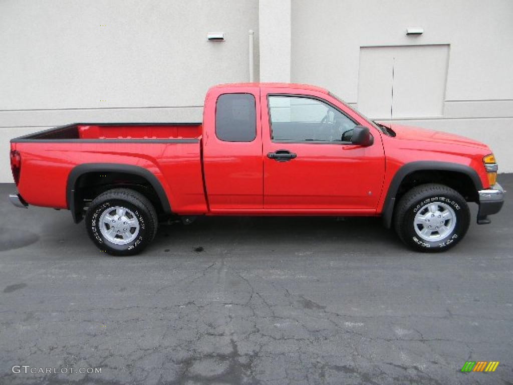 2007 Colorado LT Extended Cab 4x4 - Victory Red / Very Dark Pewter photo #2