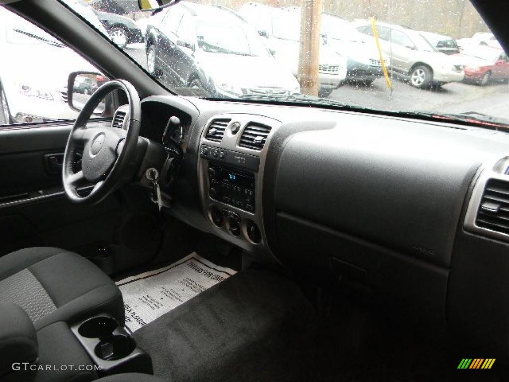 2007 Colorado LT Extended Cab 4x4 - Victory Red / Very Dark Pewter photo #17