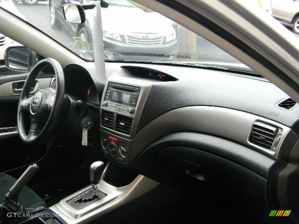 2009 Impreza 2.5i Premium Sedan - Spark Silver Metallic / Carbon Black photo #16