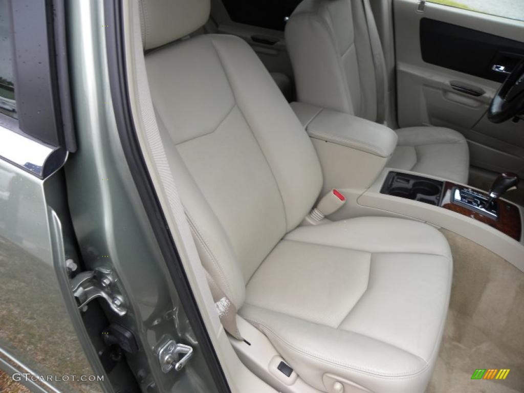 Light Neutral Interior 2004 Cadillac SRX V8 Photo #40019962