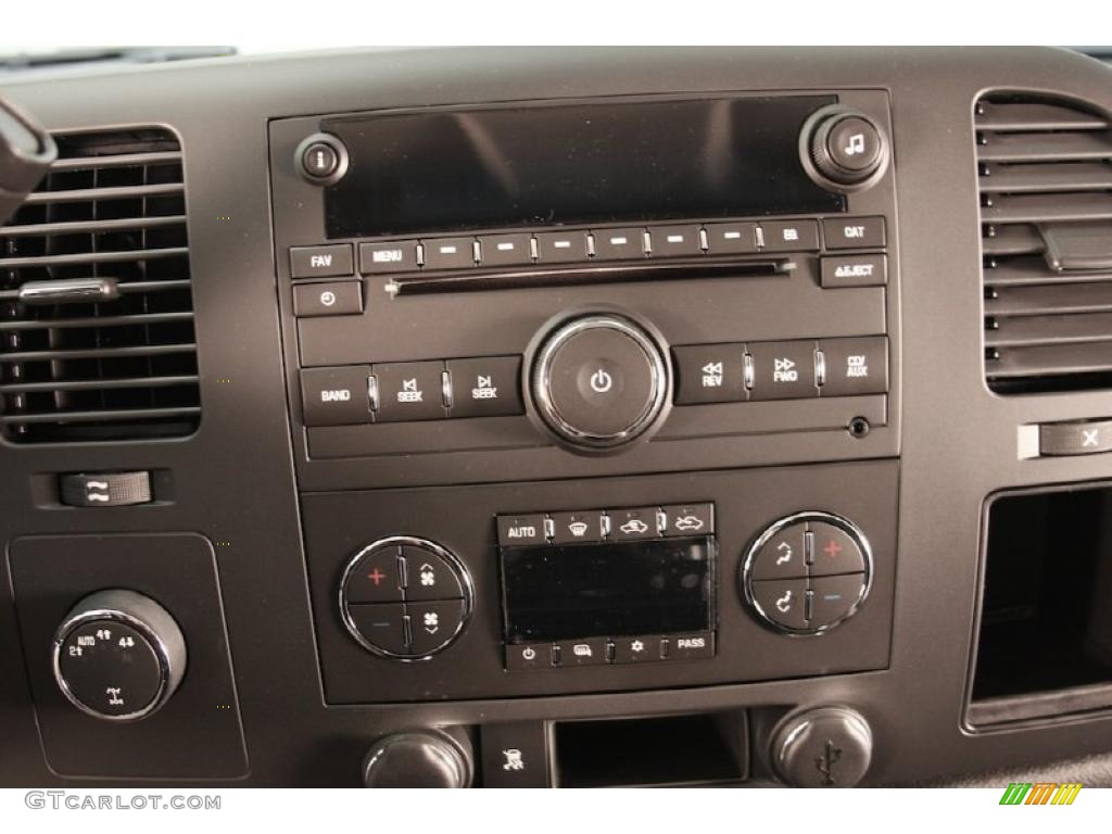 2011 Silverado 1500 LT Crew Cab 4x4 - Sheer Silver Metallic / Ebony photo #13