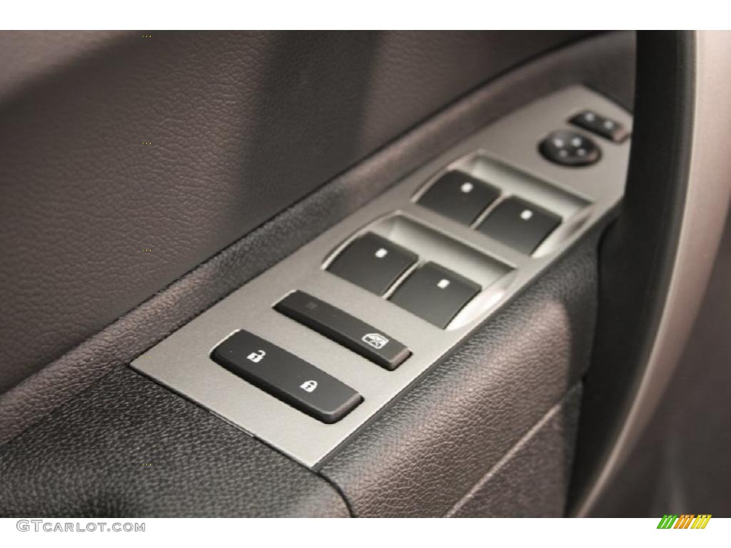 2011 Silverado 1500 LT Crew Cab 4x4 - Sheer Silver Metallic / Ebony photo #14