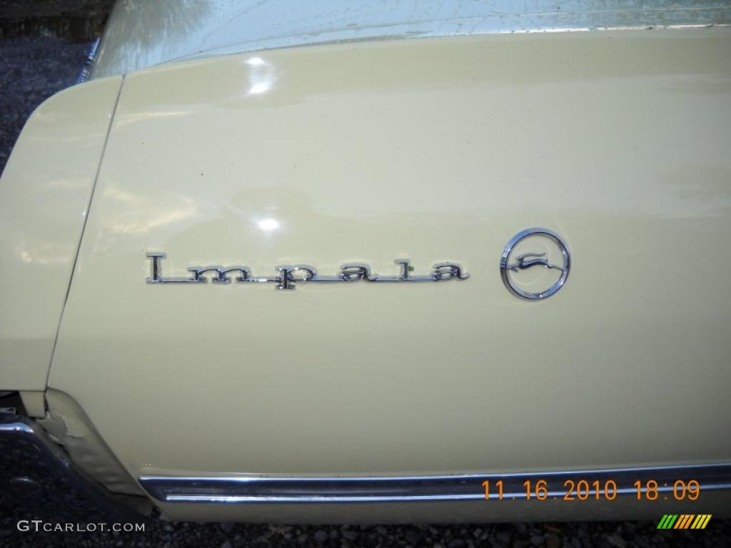 1967 Chevrolet Impala Convertible Marks and Logos Photo #40021698