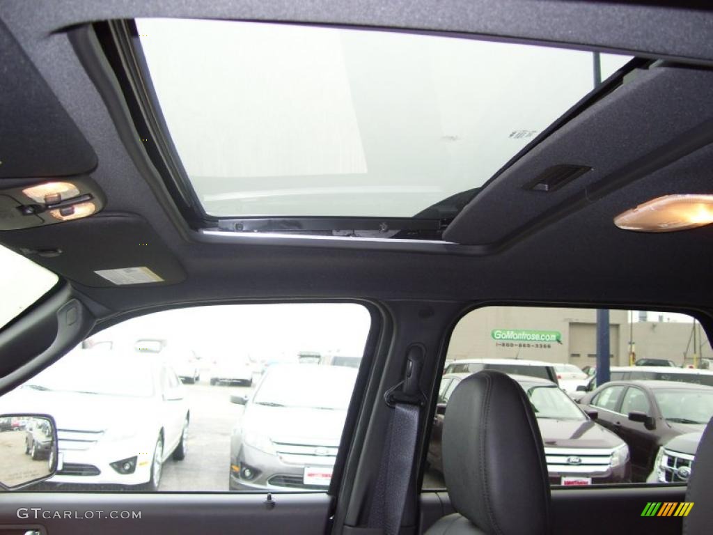 2011 Ford Escape Limited V6 Sunroof Photo #40021990