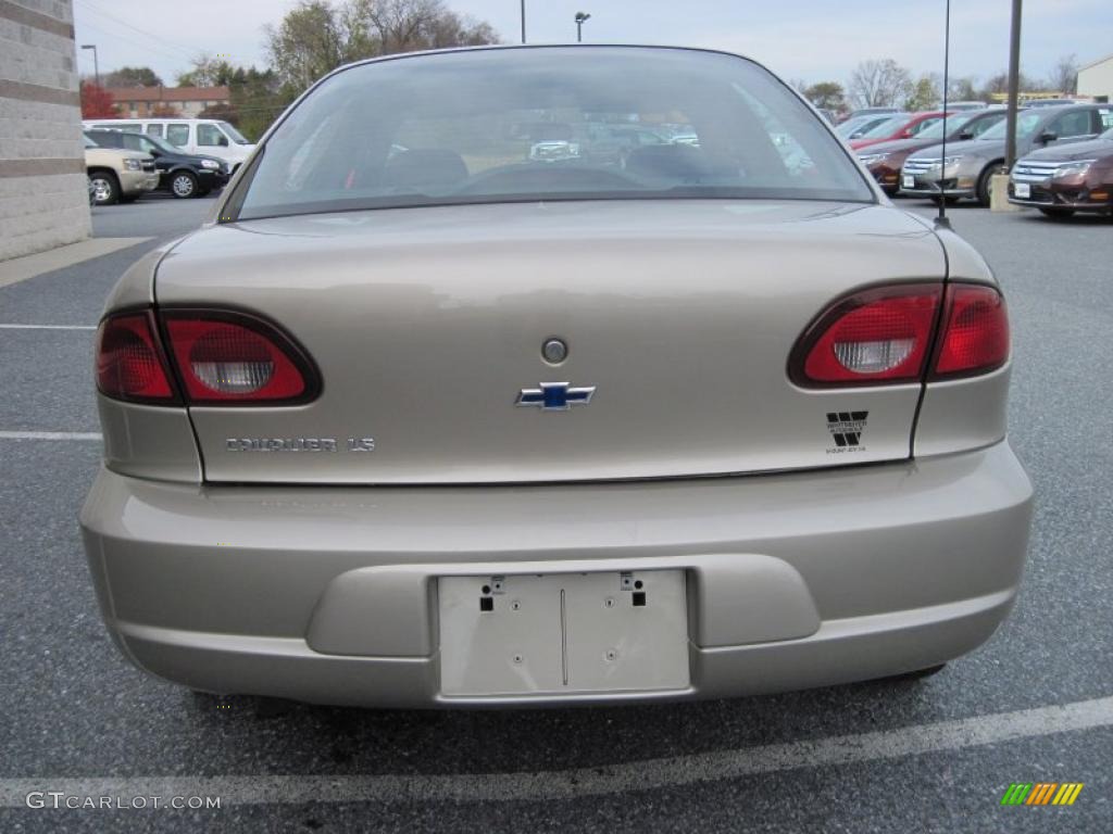 2002 Cavalier LS Sedan - Mayan Gold Metallic / Neutral photo #8