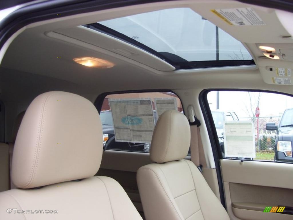 2011 Ford Escape Limited V6 4WD Sunroof Photo #40023454