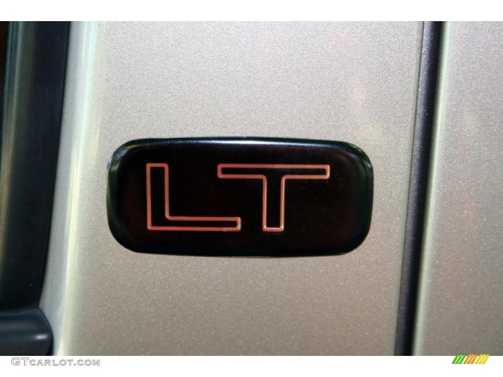 2000 Chevrolet Venture LT Marks and Logos Photo #40024450