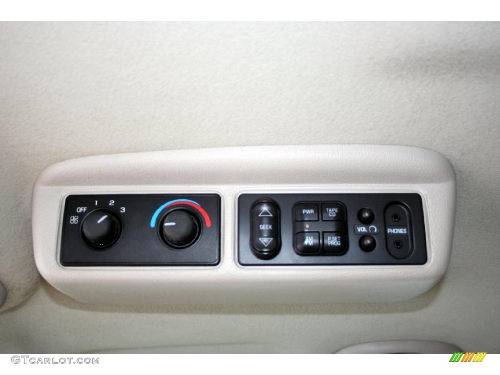2000 Chevrolet Venture LT Controls Photo #40024690