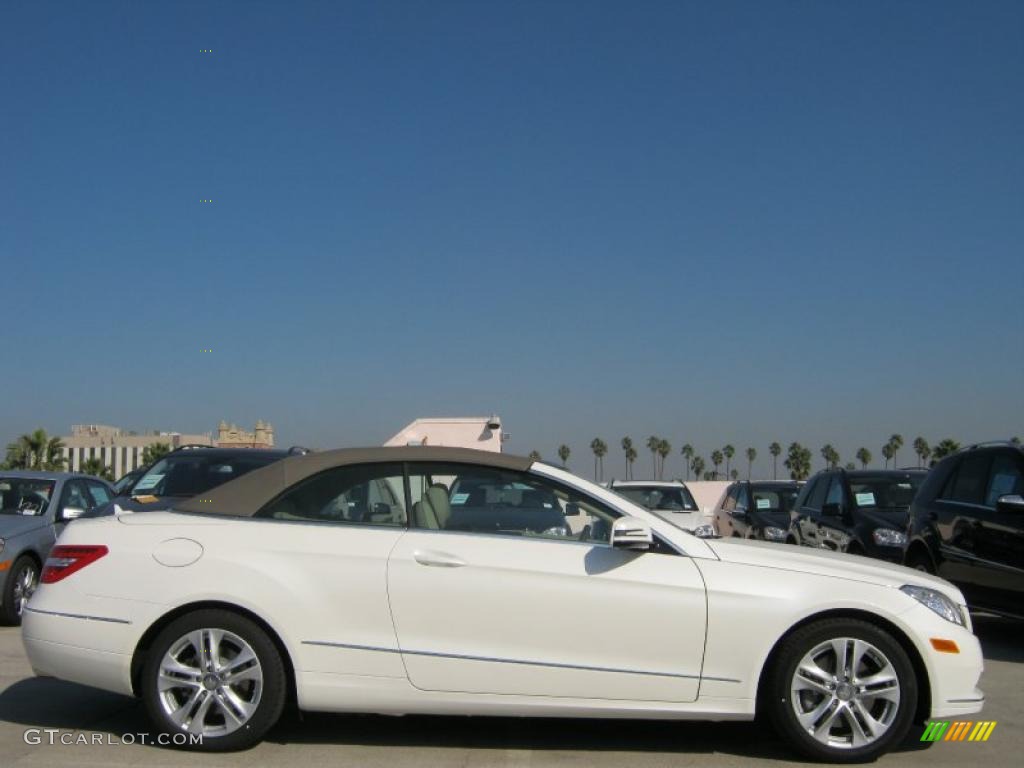 Almond/Mocha Interior 2011 Mercedes-Benz E 350 Cabriolet Photo #40026798