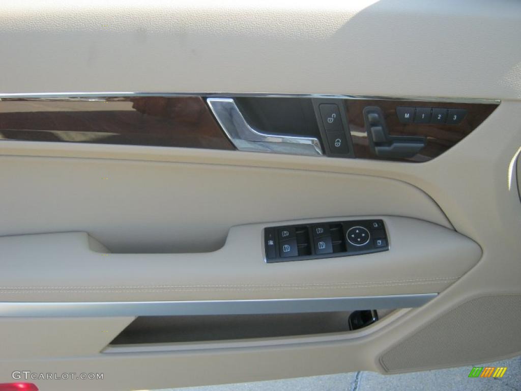 2011 Mercedes-Benz E 350 Cabriolet Almond/Mocha Door Panel Photo #40026810