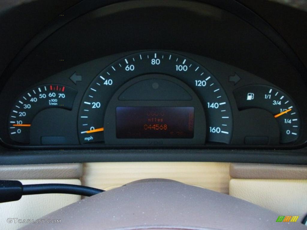 2001 Mercedes-Benz C 240 Sedan Gauges Photo #40029136