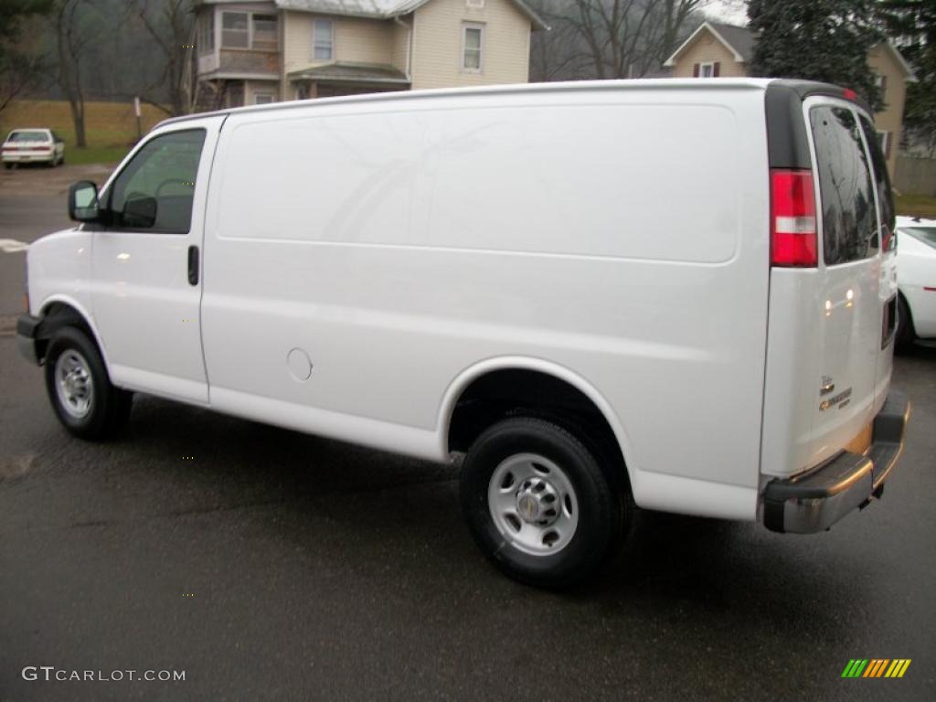 Summit White 2011 Chevrolet Express 2500 Work Van Exterior Photo #40033210