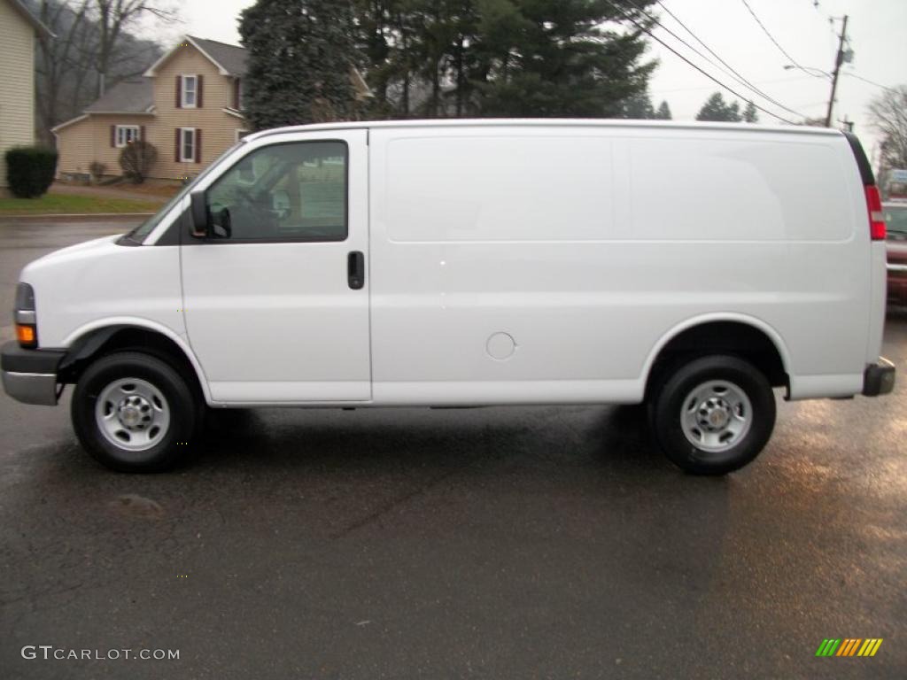 Summit White 2011 Chevrolet Express 2500 Work Van Exterior Photo #40033222