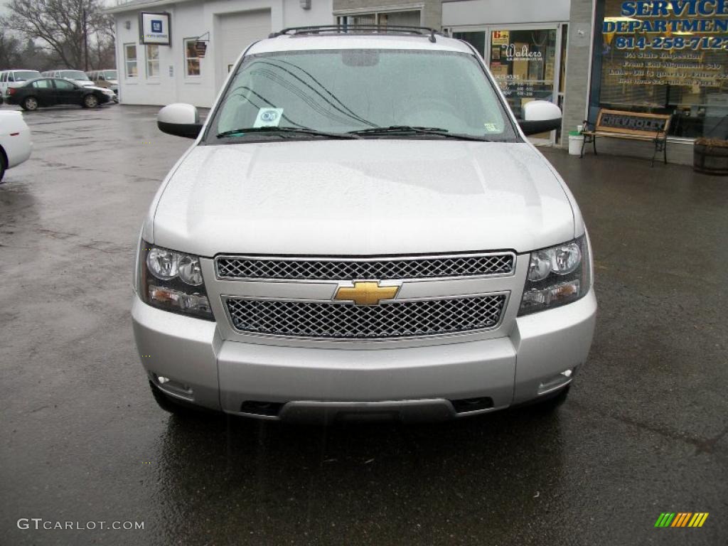 2011 Suburban LT 4x4 - Sheer Silver Metallic / Light Titanium/Dark Titanium photo #8