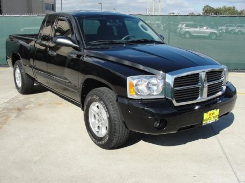 2007 Dodge Dakota SLT Club Cab Data, Info and Specs