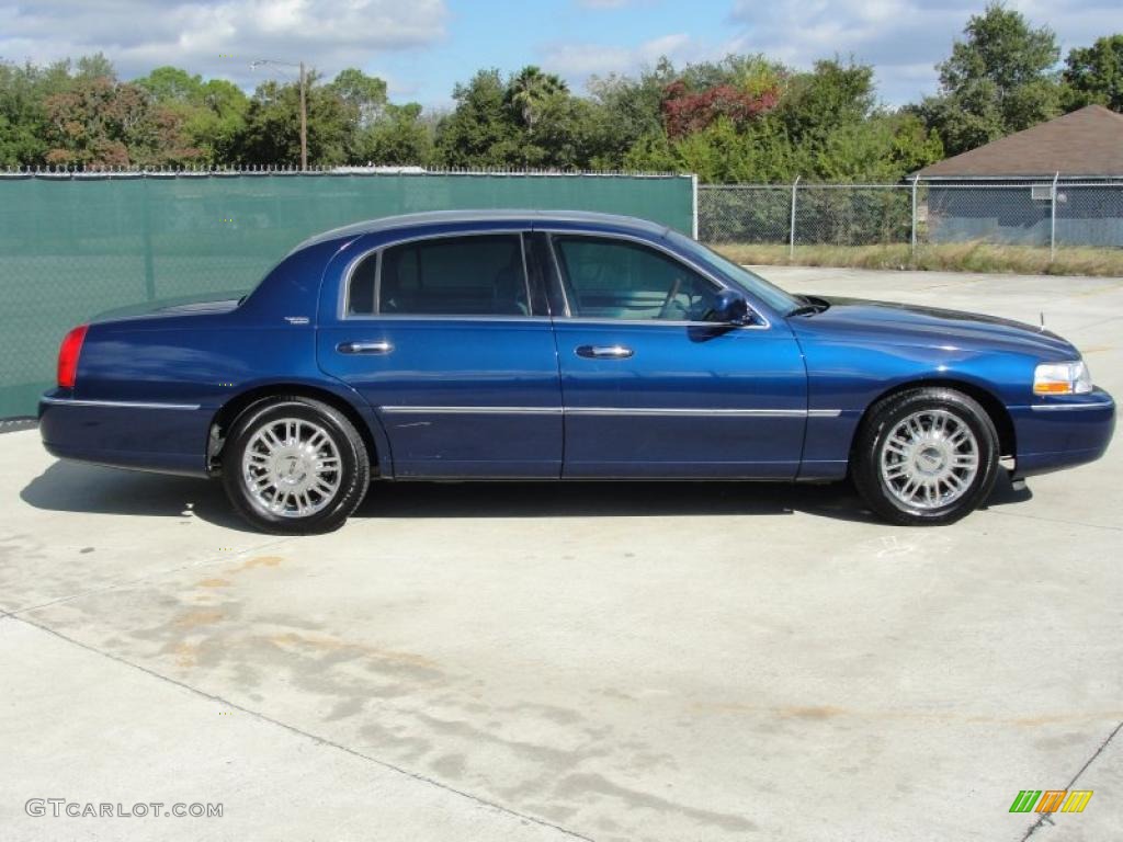 Dark Blue Pearl Metallic 2007 Lincoln Town Car Signature Limited Exterior Photo #40036002