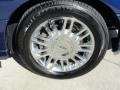 2007 Lincoln Town Car Signature Limited Wheel and Tire Photo