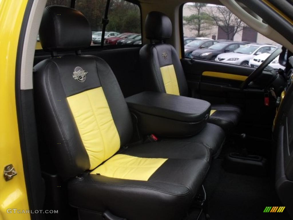 Dark Slate Gray Interior 2005 Dodge Ram 1500 SLT Rumble Bee Regular Cab 4x4 Photo #40036406