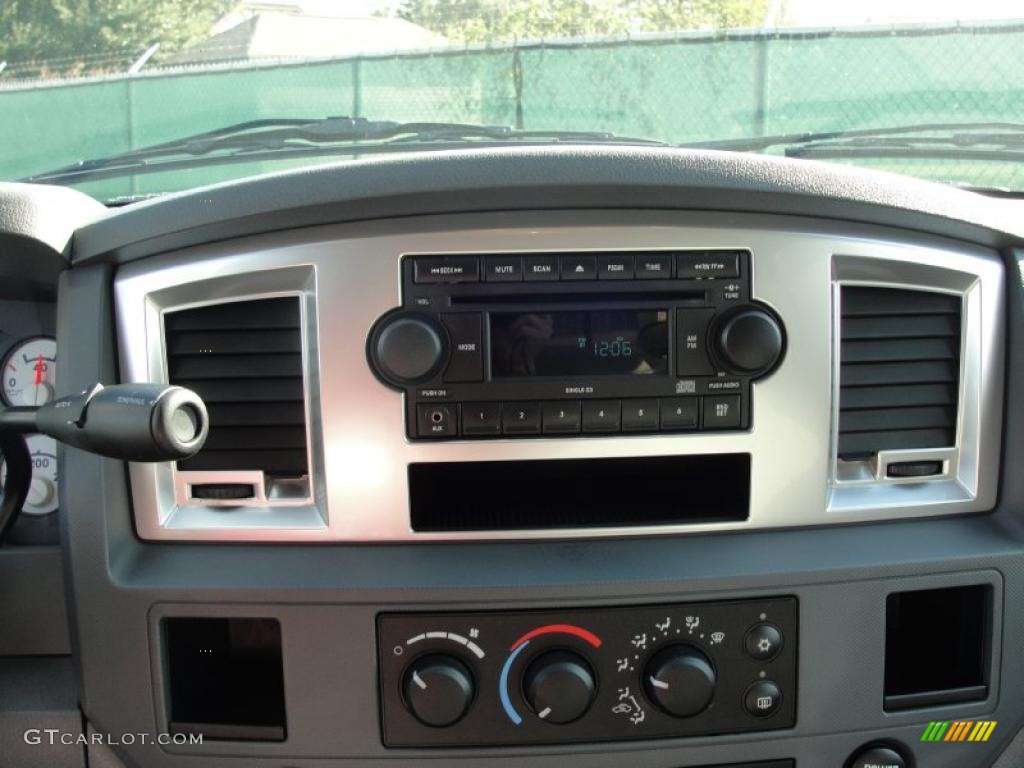 2008 Dodge Ram 2500 Lone Star Edition Quad Cab Controls Photo #40037002