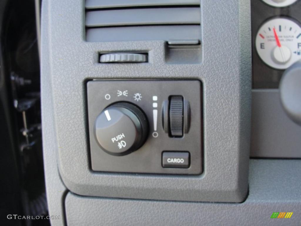 2008 Dodge Ram 2500 Lone Star Edition Quad Cab Controls Photos