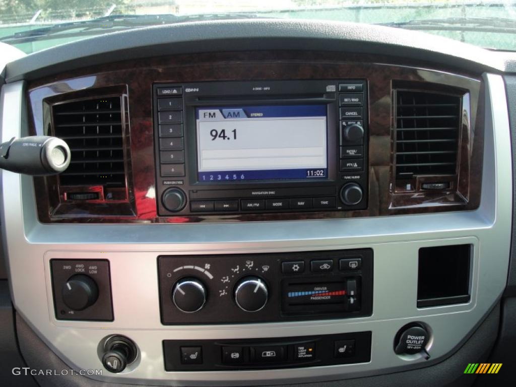 2009 Dodge Ram 2500 Laramie Mega Cab 4x4 Controls Photo #40038154